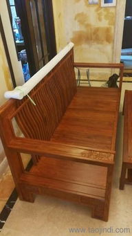 嶸輝紅木家具保養(yǎng)與古家具維護指南——三水區(qū)專業(yè)家具安裝維修服務